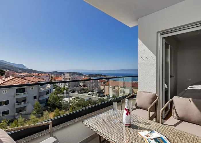 Seaview Ella Apartment