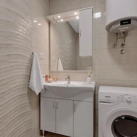 Seaview Ella דירה